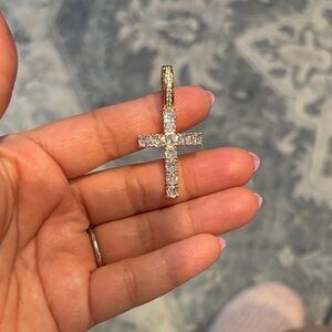 Stainless steel Elegant Gold Cross pendant